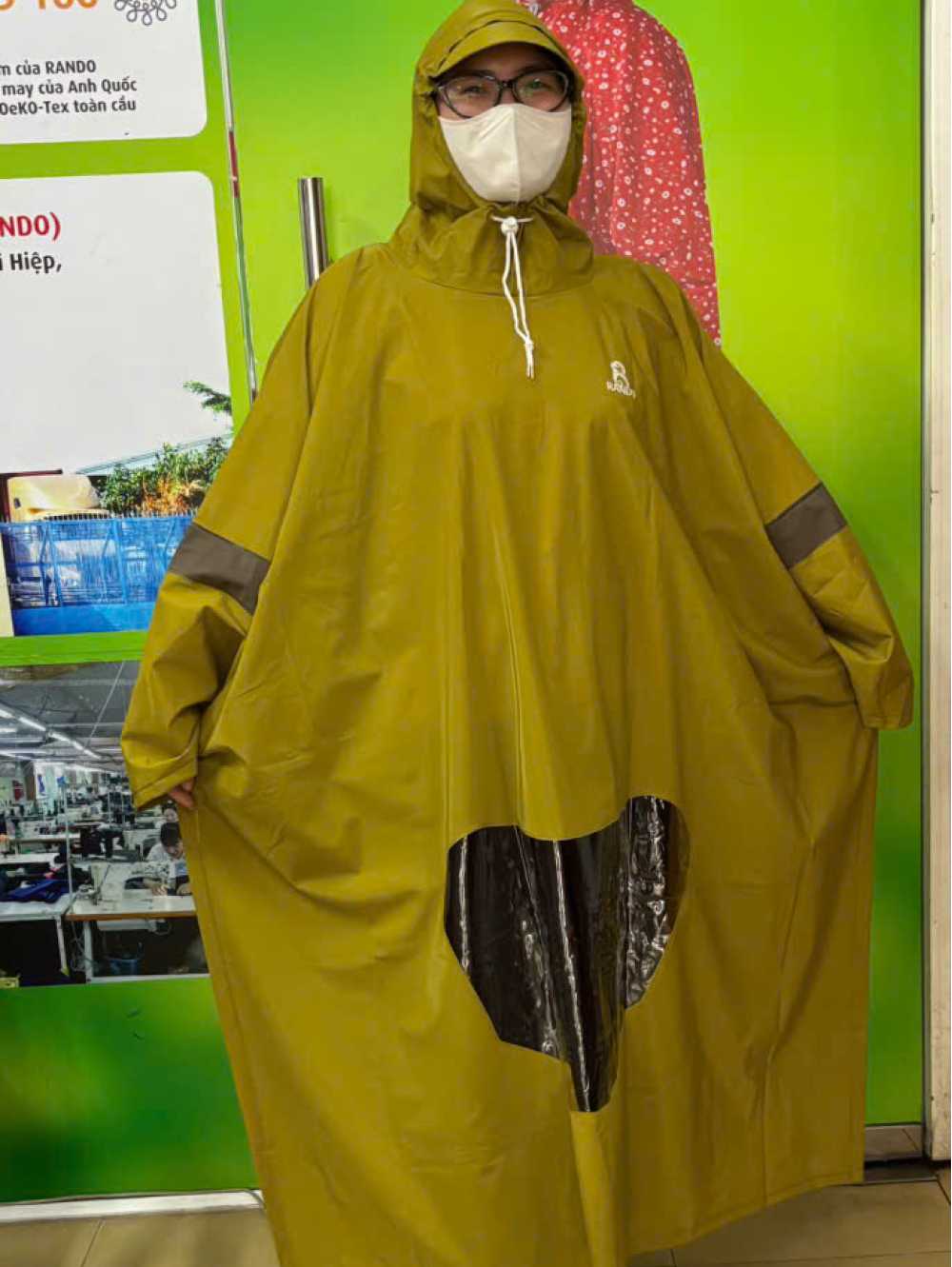 ÁO MƯA BỘ RANDO Áo Mưa Poncho Superior – An Toàn, Bền Bỉ Khi Di Chuyển Trong Mọi Điều Kiện Thời Tiết